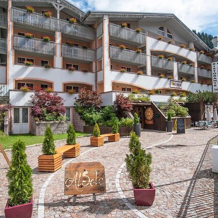 Al Sole Clubresidence Canazei Exteriör bild