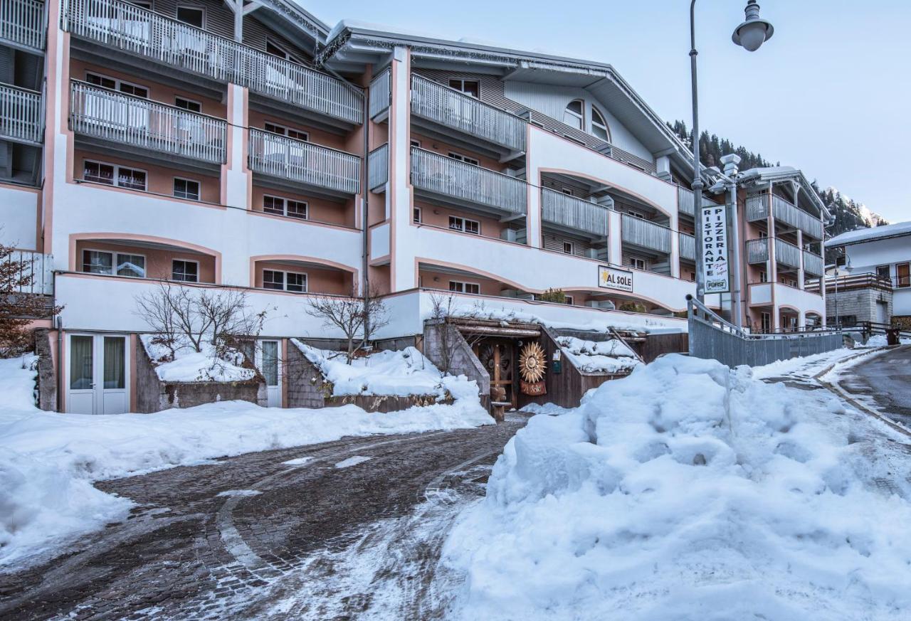 Al Sole Clubresidence Canazei Exteriör bild